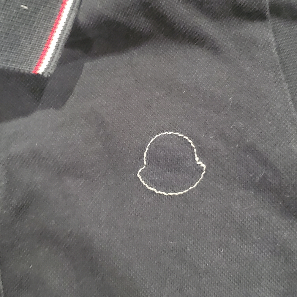 Moncler Polo Shirt Size 4 Dark Blue Kids Polo with Red Trim - Picture 3 of 4